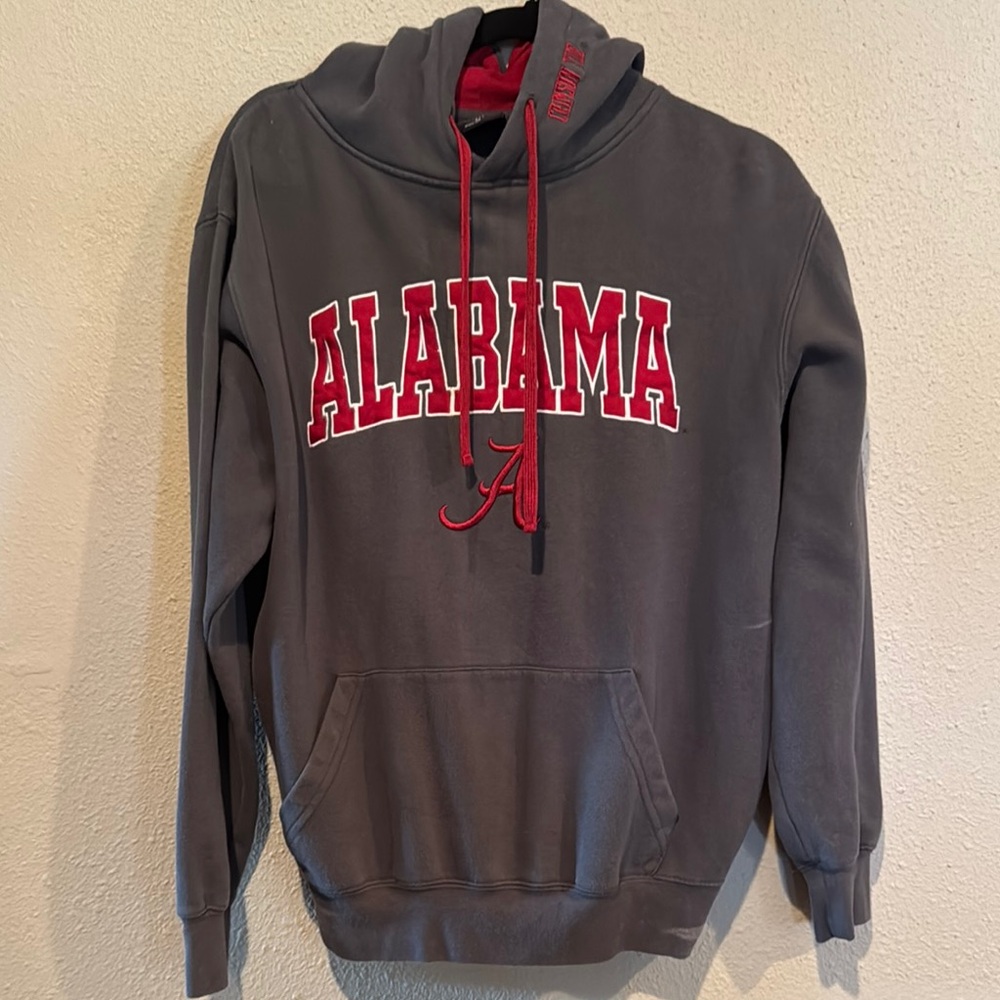 Colosseum Gray and Red Alabama Sweater